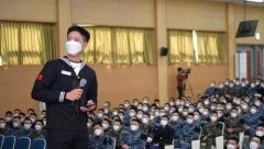 朴宝剑正式退伍 使用个人休假提前2个月结束兵役