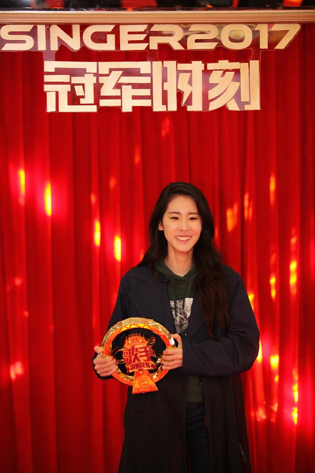 《歌手》张碧晨成功突围期待决赛 想要让更多人喜欢